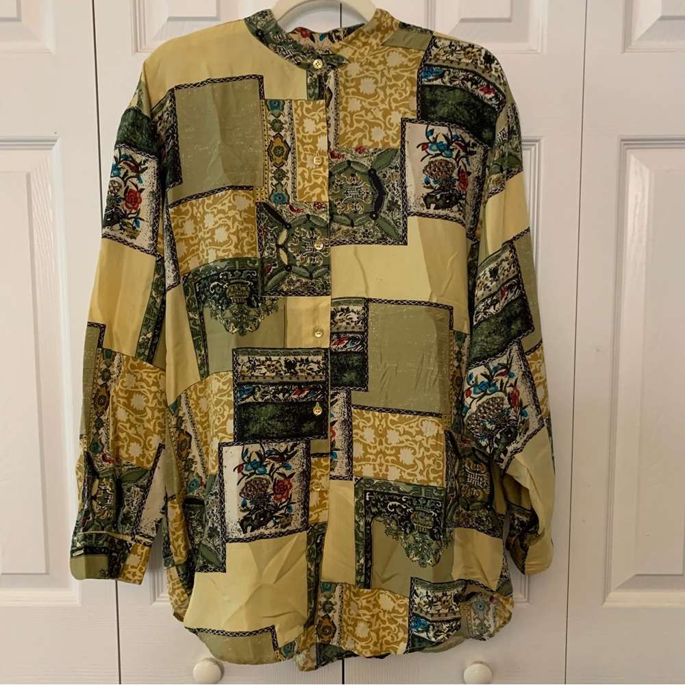 Cristina Size Medium 100% Silk Long Sleeve Button Up Blouse